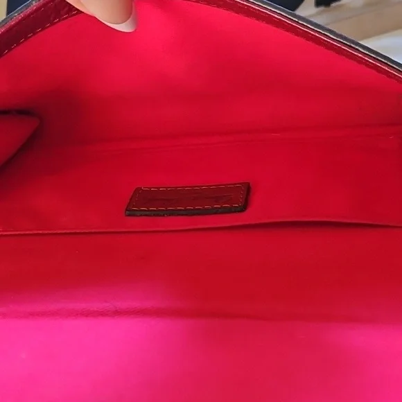 *SALE* - DOONEY & BOURKE Crossbody Wallet - Burgandy - EUC - Picture 4 of 5